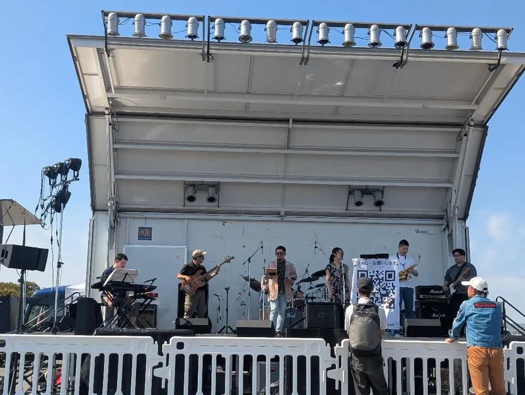 ライブの様子（横田基地 日米友好祭）